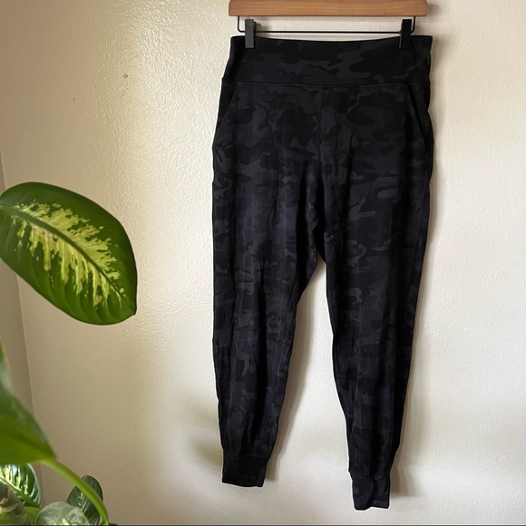 Lululemon | Formation Camo Deep Coal Align Joggers - Picture 2 of 7